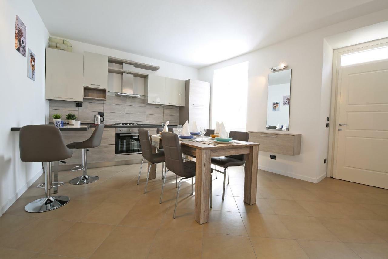 Bellagio Dreams Apt, Pool, With Private Garden, Near Lake Luaran gambar
